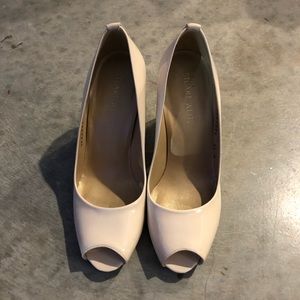 Stuart weitzman patent nude pumps sz 6.5